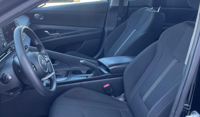 
								HYUNDAI ELANTRA full									