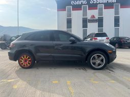 
										2016 Porsche Macan full									