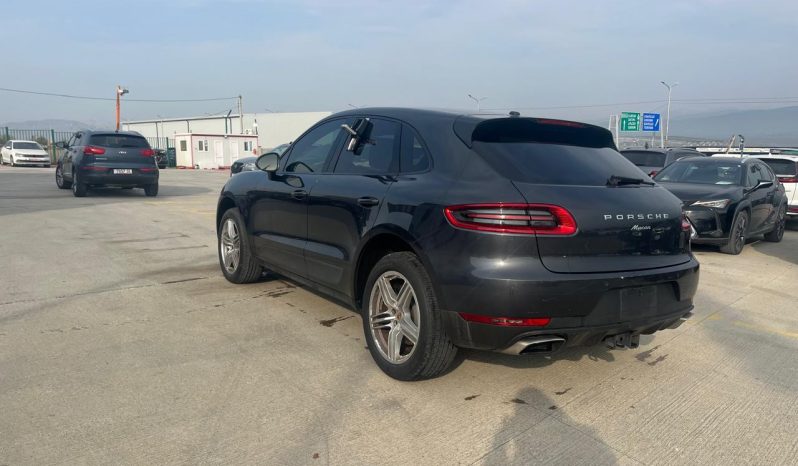 
								2016 Porsche Macan full									