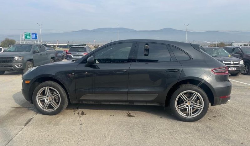 
								2016 Porsche Macan full									