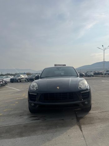 2016 Porsche Macan