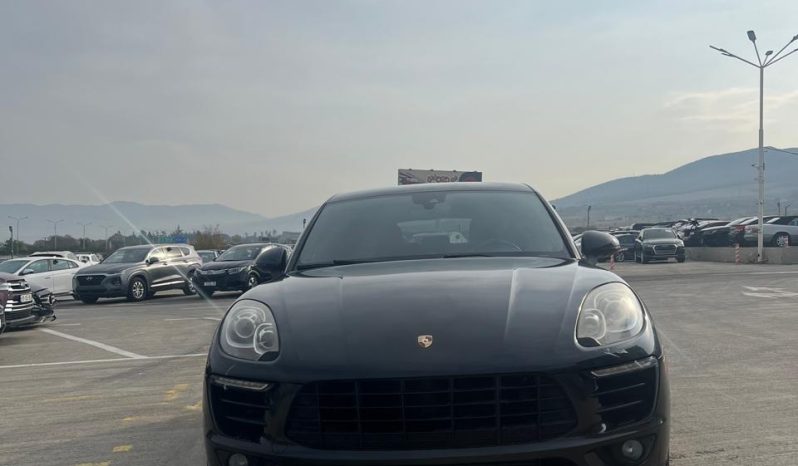 
								2016 Porsche Macan full									