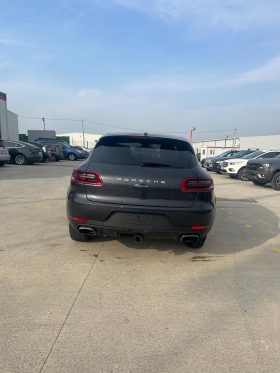 2016 Porsche Macan