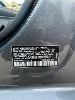 
										VOLKSWAGEN PASSAT full									