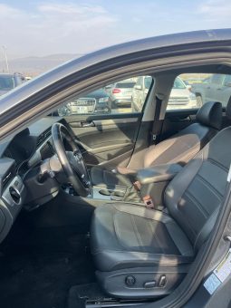 
										VOLKSWAGEN PASSAT full									