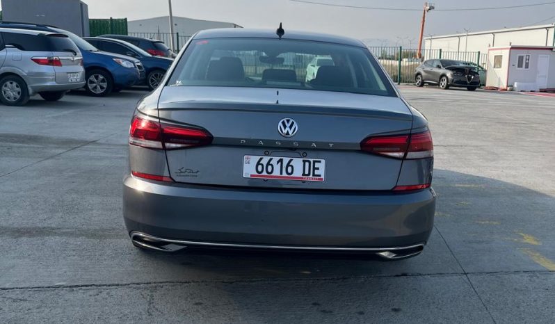 
								VOLKSWAGEN PASSAT full									