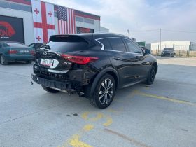 2017 Infiniti QX30