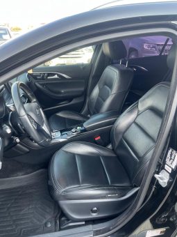 
										2017 Infiniti QX30 full									