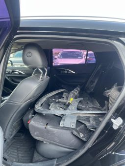 
										2017 Infiniti QX30 full									