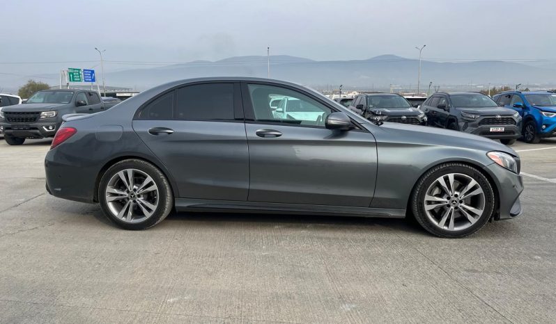 
								MERCEDES-BENZ C-300 full									