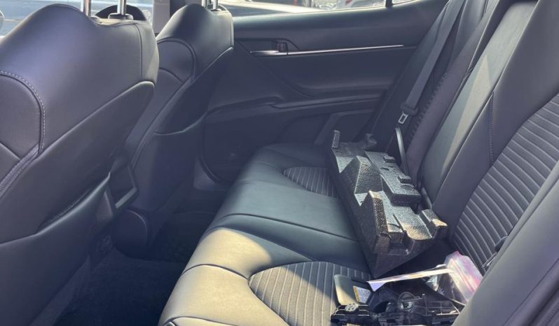 
								TOYOTA CAMRY HYBRID full									