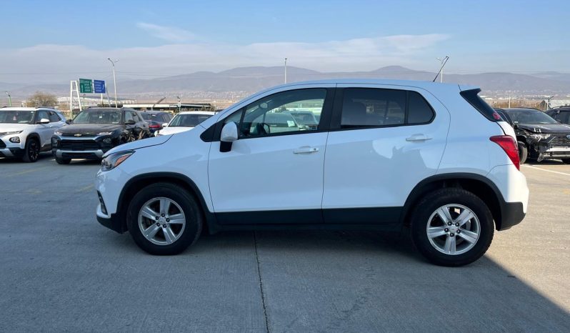 
								CHEVROLET TRAX full									