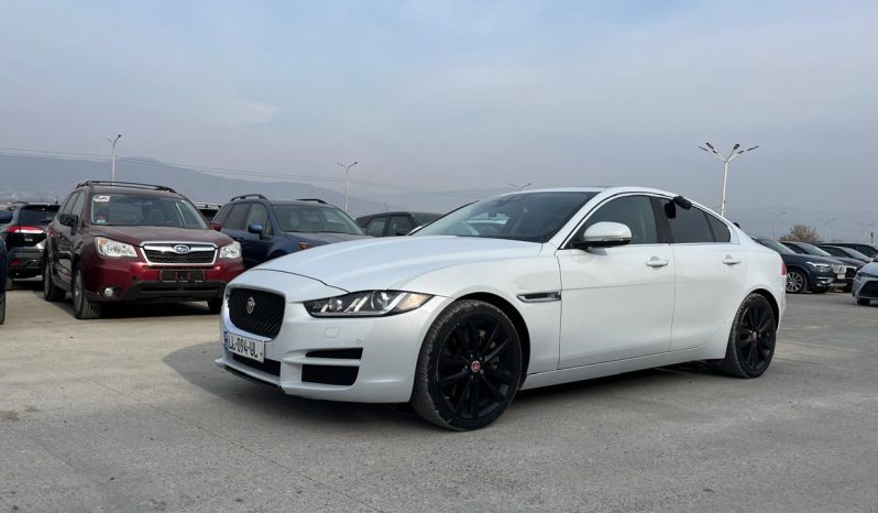 
								JAGUAR XE full									