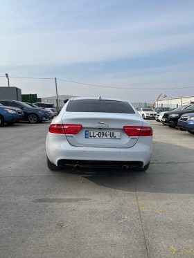 JAGUAR XE