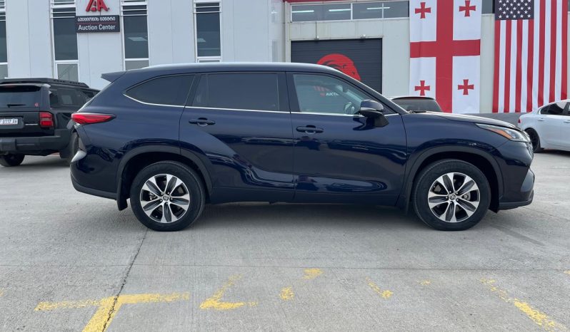 
								TOYOTA HIGHLANDER full									