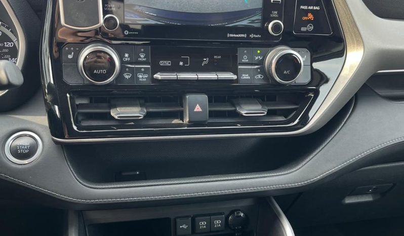 
								TOYOTA HIGHLANDER full									