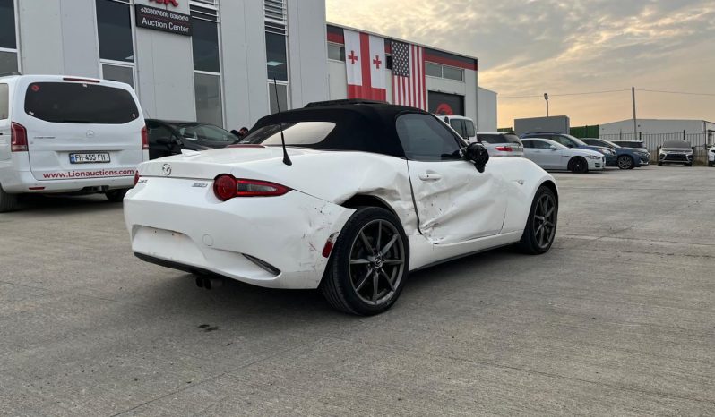 
								2016 Mazda MX-5 full									