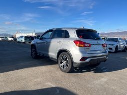 
										Mitsubishi Outlander full									