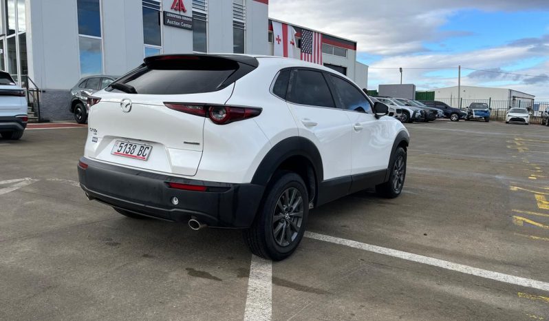 
								Mazda CX-30 full									