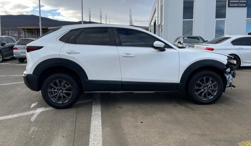 
								Mazda CX-30 full									