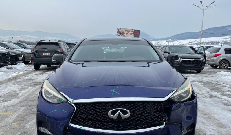 
								INFINITI QX30 full									