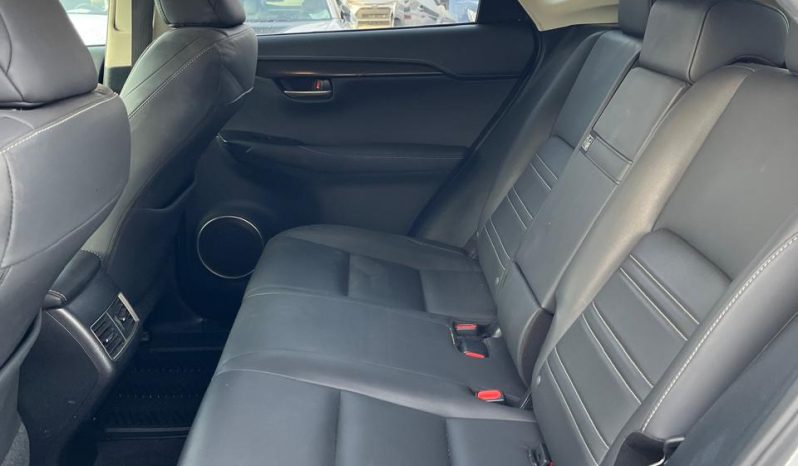 
								2017 Lexus NX 200t full									