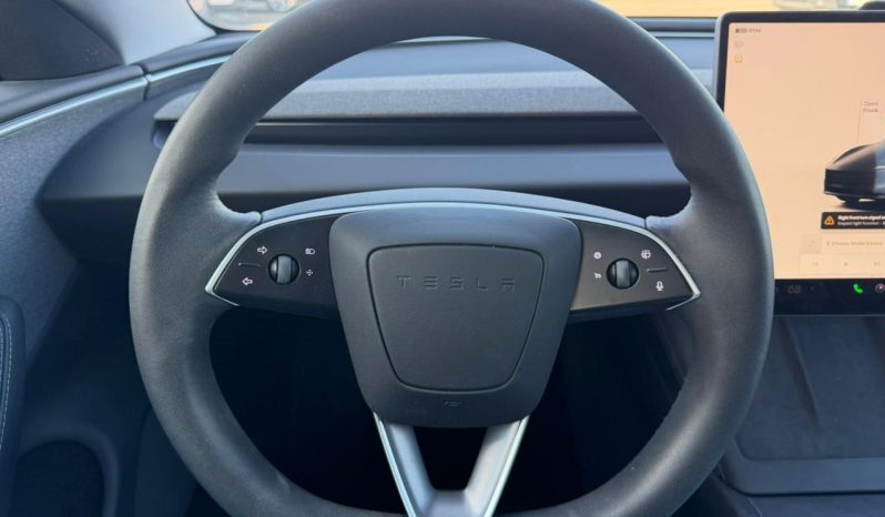 
								Tesla MODEL 3 full									