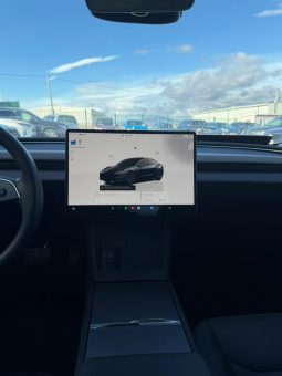 
										Tesla MODEL 3 full									