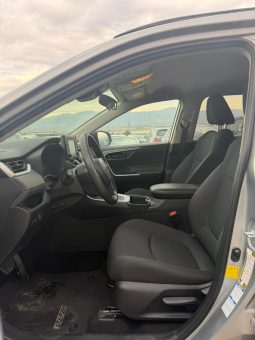 
										2021 Toyota RAV4 full									