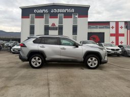 
										2021 Toyota RAV4 full									