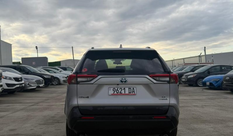 
								2021 Toyota RAV4 full									