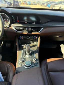 
										2017 Alfa Romeo Stelvio full									