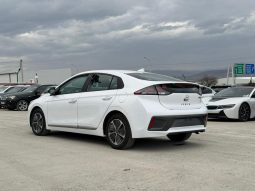 
										Hyundai Ioniq, Plug-In Hybrid full									