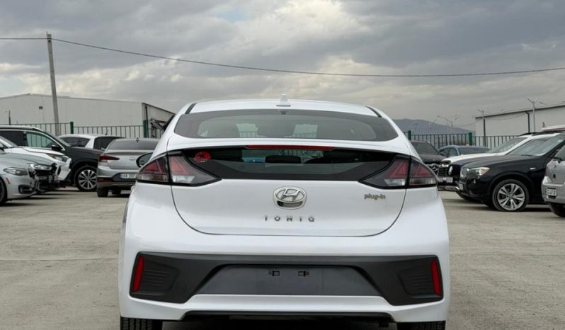 
								Hyundai Ioniq, Plug-In Hybrid full									