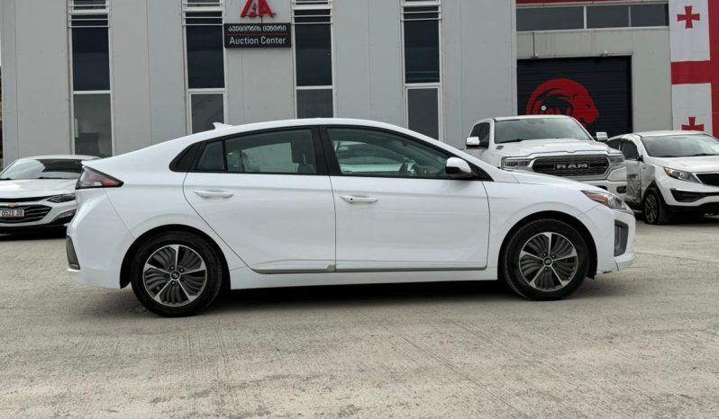 
								Hyundai Ioniq, Plug-In Hybrid full									