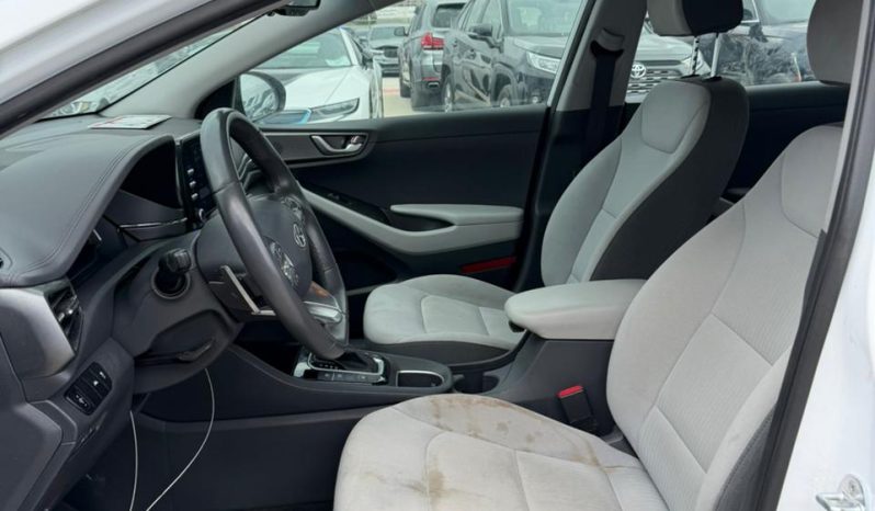 
								Hyundai Ioniq, Plug-In Hybrid full									