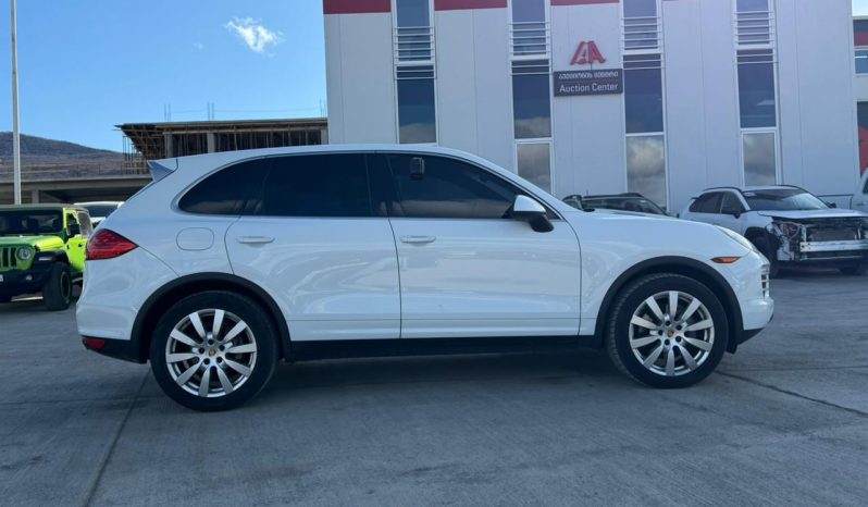 
								Porsche Cayenne full									