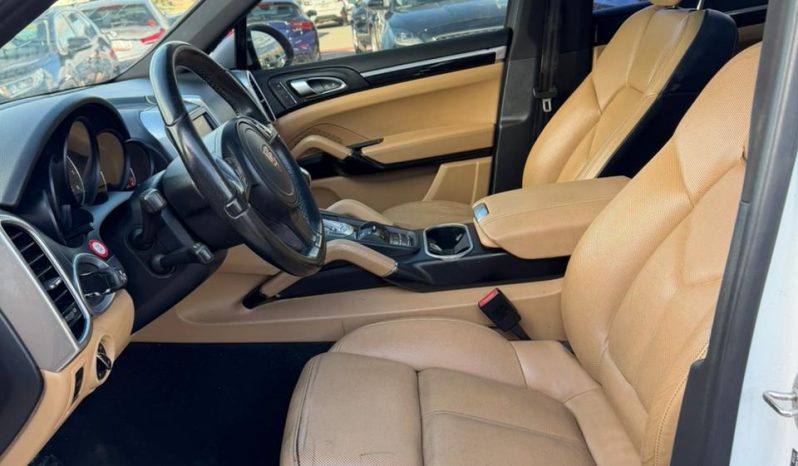 
								Porsche Cayenne full									