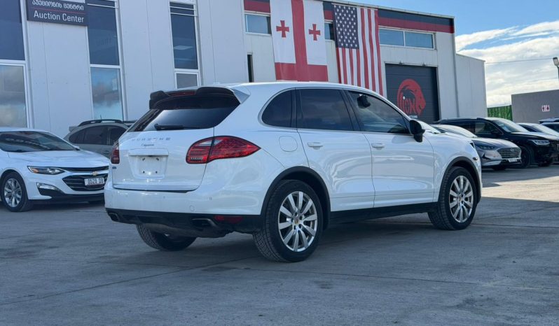 
								Porsche Cayenne full									