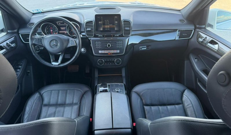 
								Mercedes-Benz GLE-Class full									