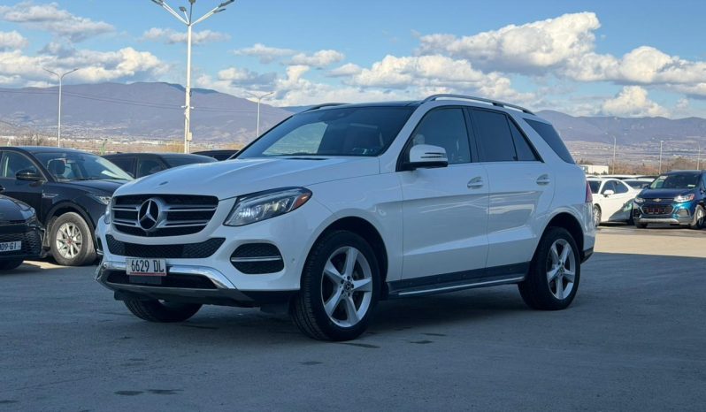
								Mercedes-Benz GLE-Class full									
