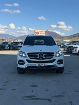 
										Mercedes-Benz GLE-Class full									