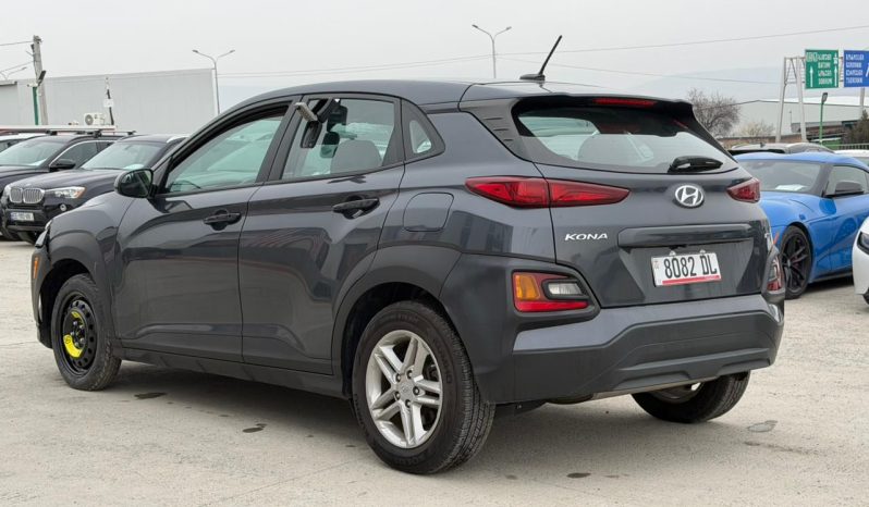 
								Hyundai Kona full									
