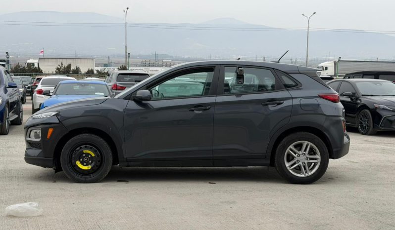 
								Hyundai Kona full									
