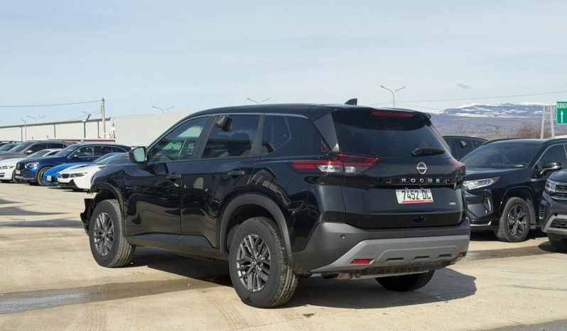 
								NISSAN ROGUE full									
