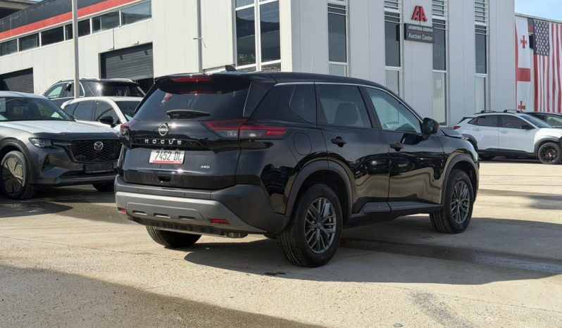 
								NISSAN ROGUE full									