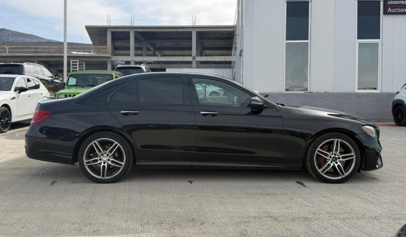 
								2017 Mercedes-Benz E-Class full									