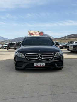 
										2017 Mercedes-Benz E-Class full									