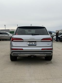 
										Audi Q7 full									