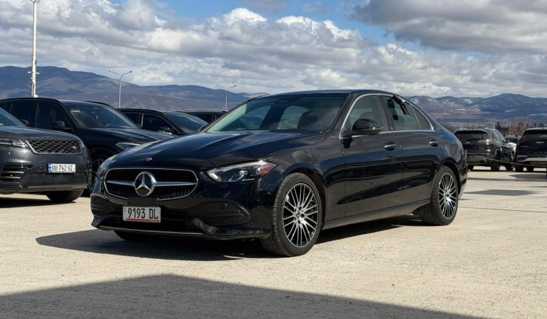 
								Mercedes-Benz C-Class full									